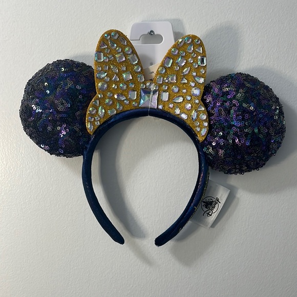 Disney’s 50th Anniversary Limited Edition Ears💙💛 - Picture 2 of 4